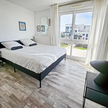 Apartment Spacieux, Terrasse, Disneyland *